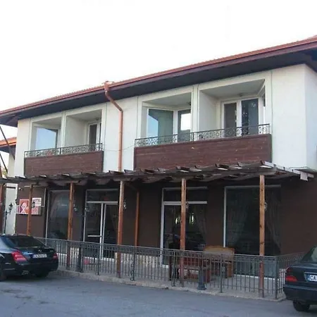 Жарковата Къща Resort Bozhurishte