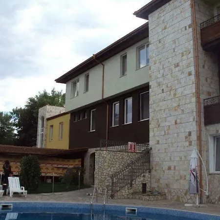 Жарковата Къща * Bozhurishte