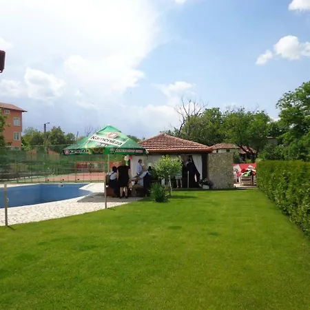 Жарковата Къща Bozhurishte